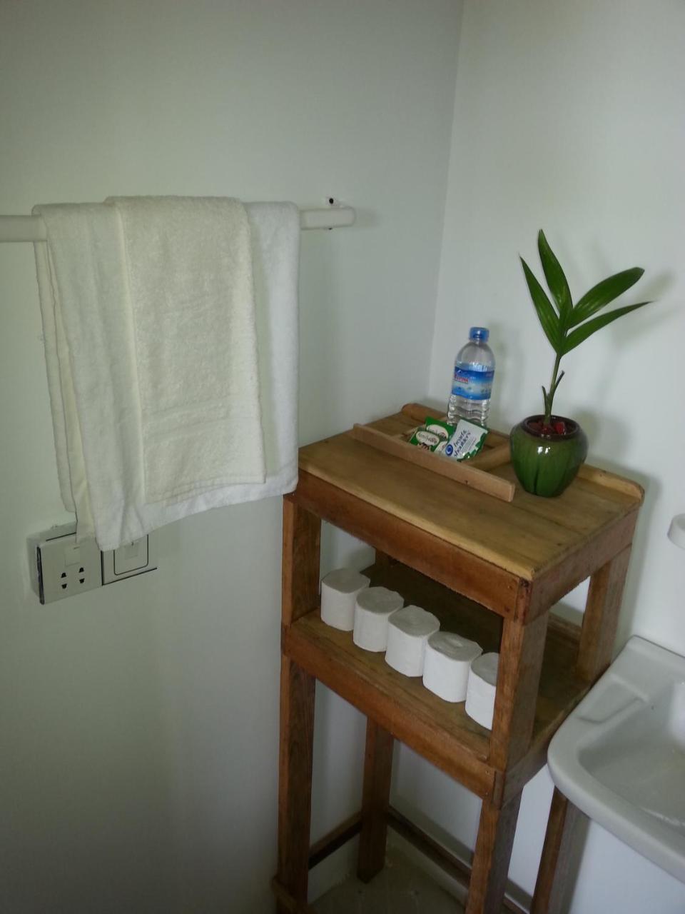 Ngwe Saung Garden Guest House Ngwesaung Kültér fotó
