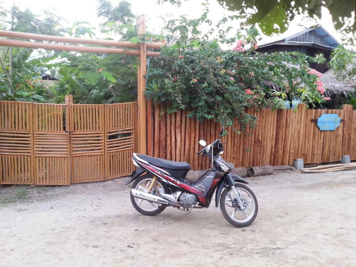Ngwe Saung Garden Guest House Ngwesaung Kültér fotó